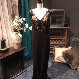 Adrianna Papell gown